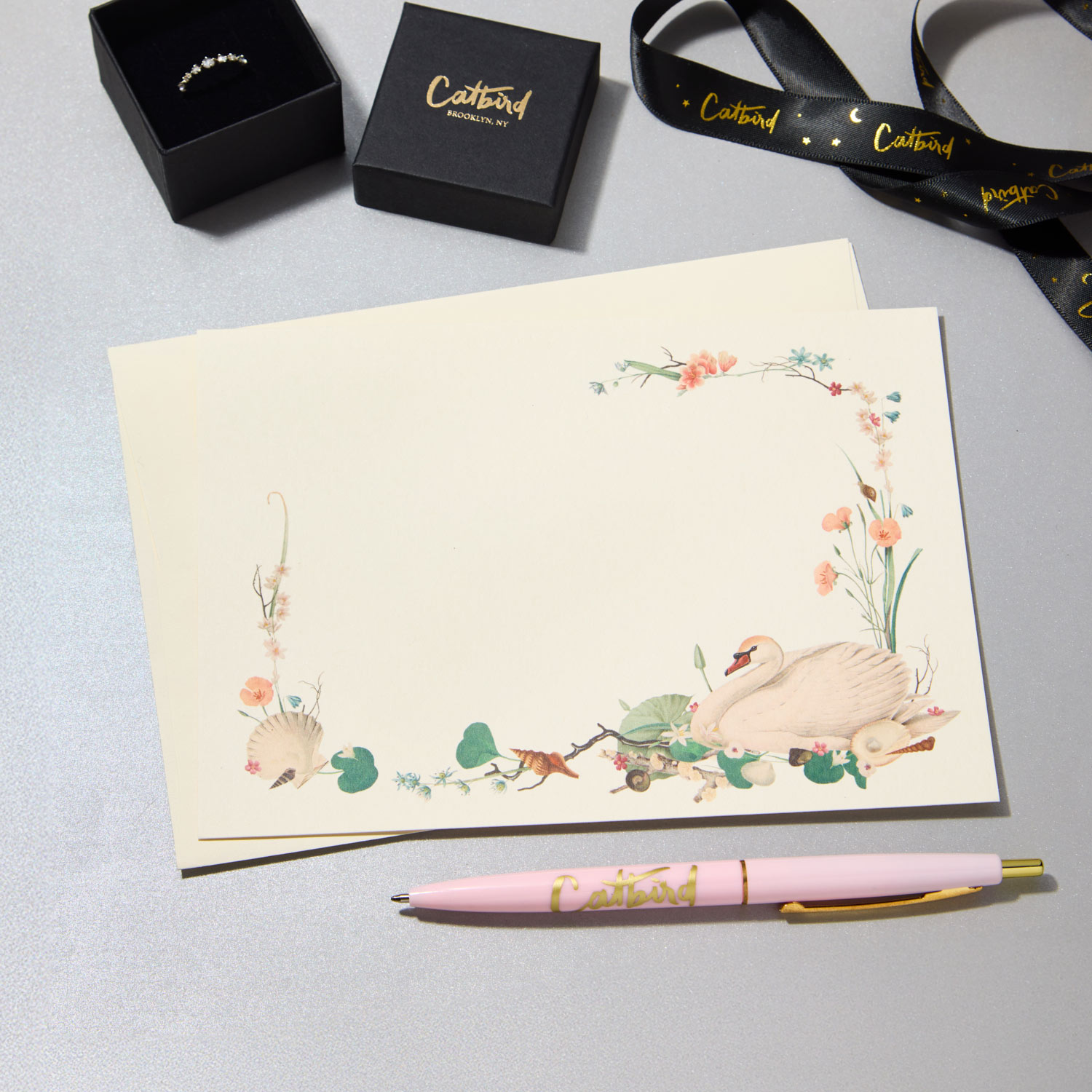 Alternative view of Swan and Seashells Stationery Set