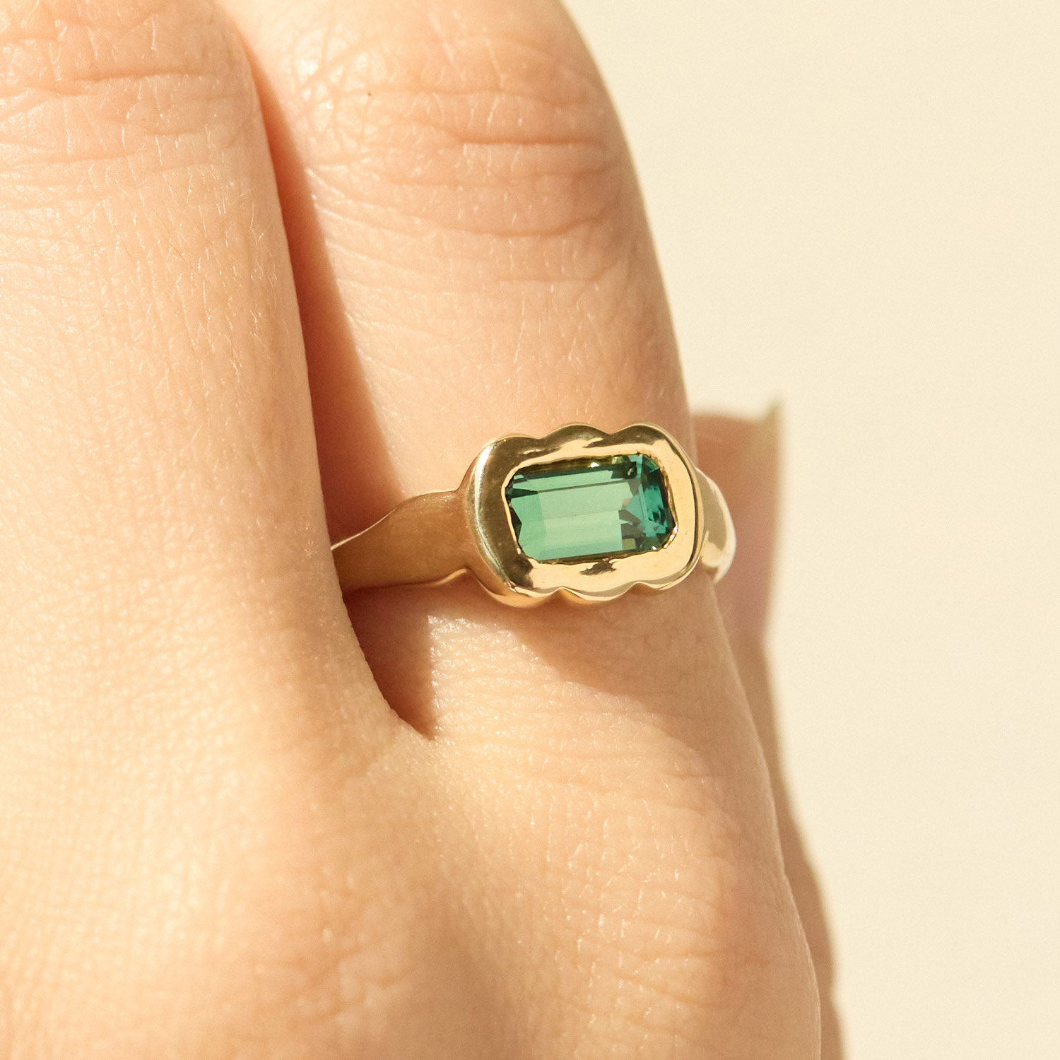Alternative view of Sapphire Scallop Ring