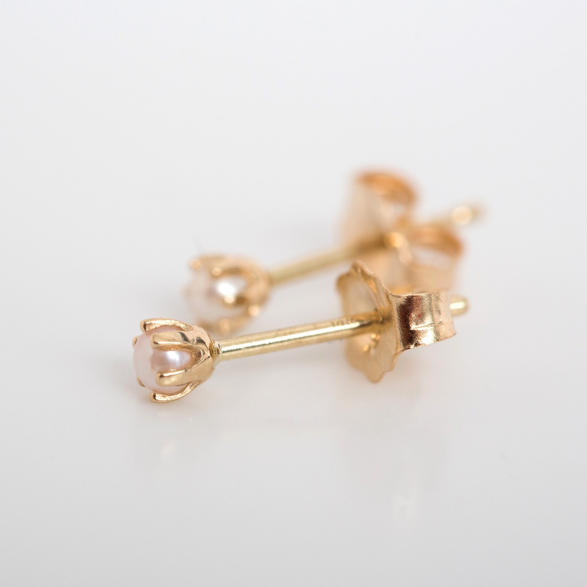 The Tiniest Stud, Pearl (single) - Image 5
