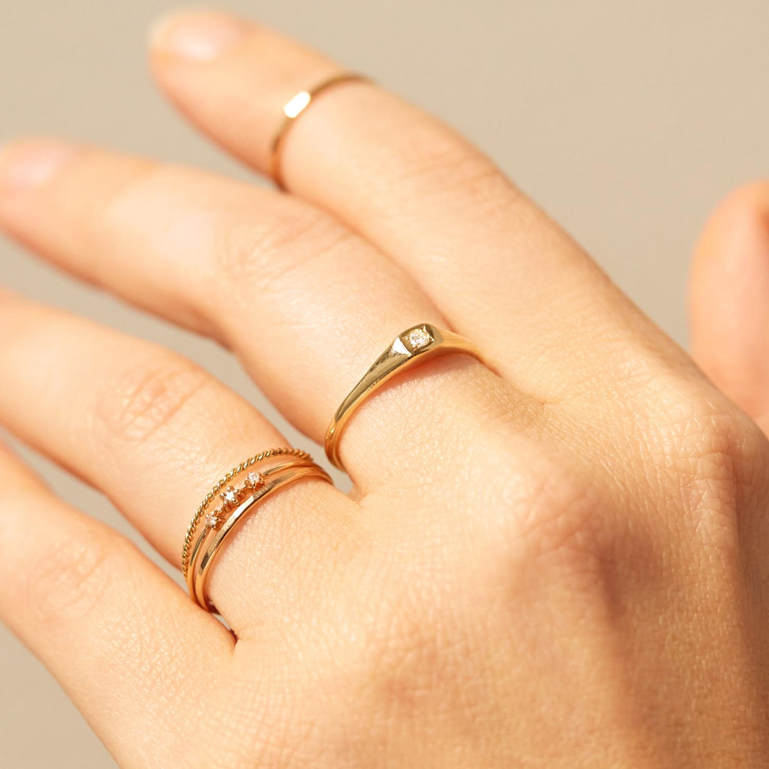 Little Signet Ring with Diamond - Image 4
