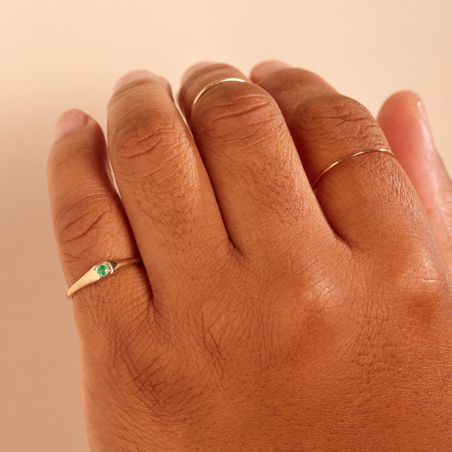Little Signet Ring with Emerald - Image 3