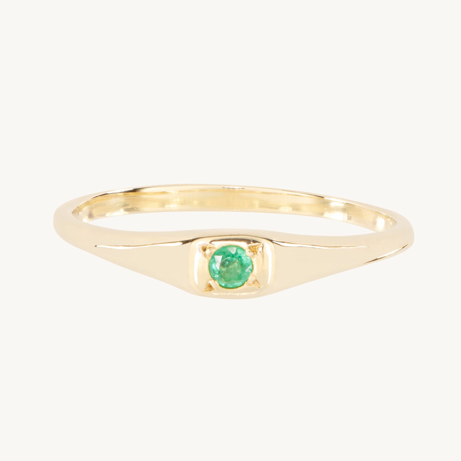 Little Signet Ring with Emerald