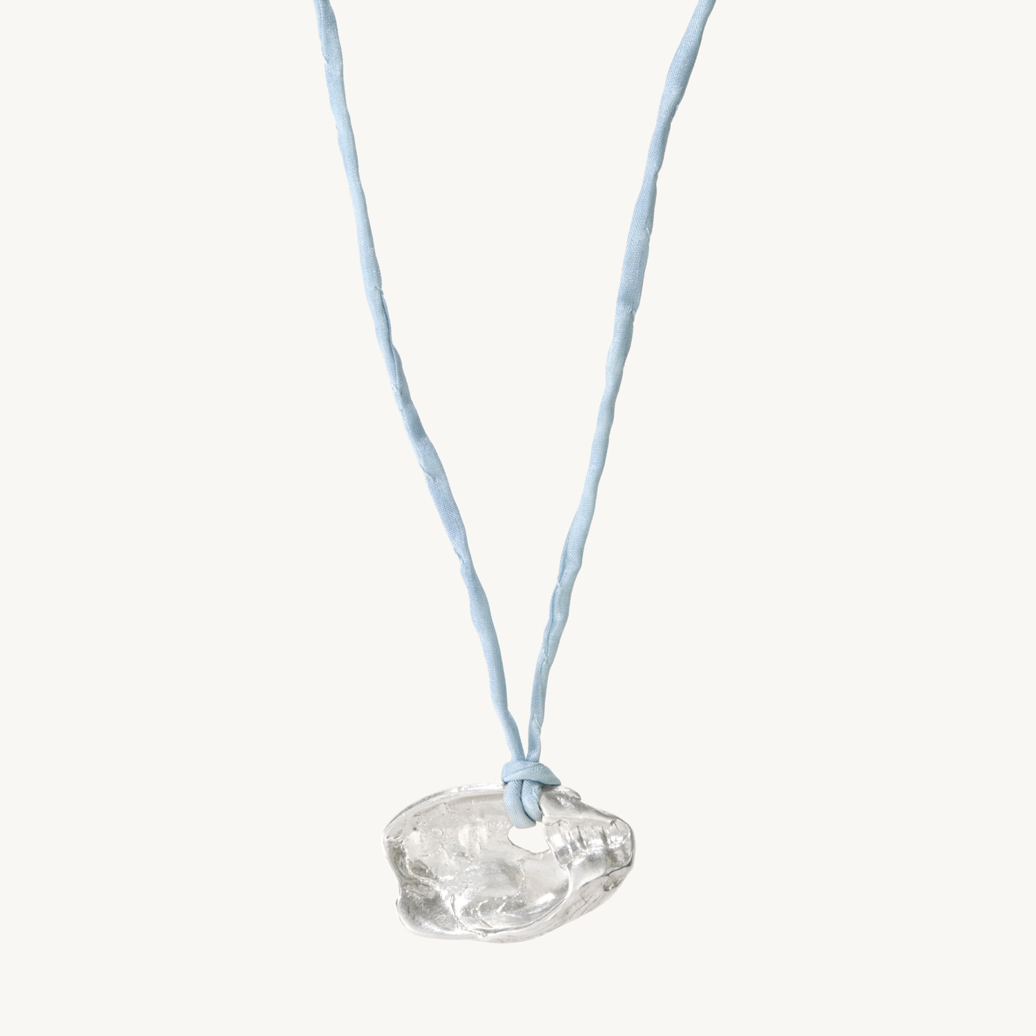 Venus Oyster Shell Necklace - Image 8