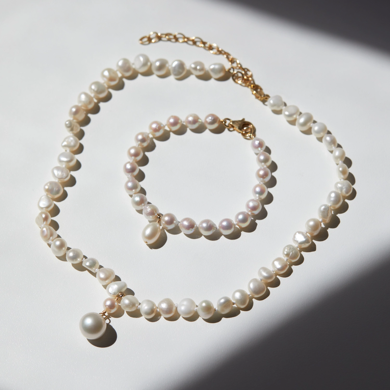 Princess Buttercup Pearl Choker - Image 7