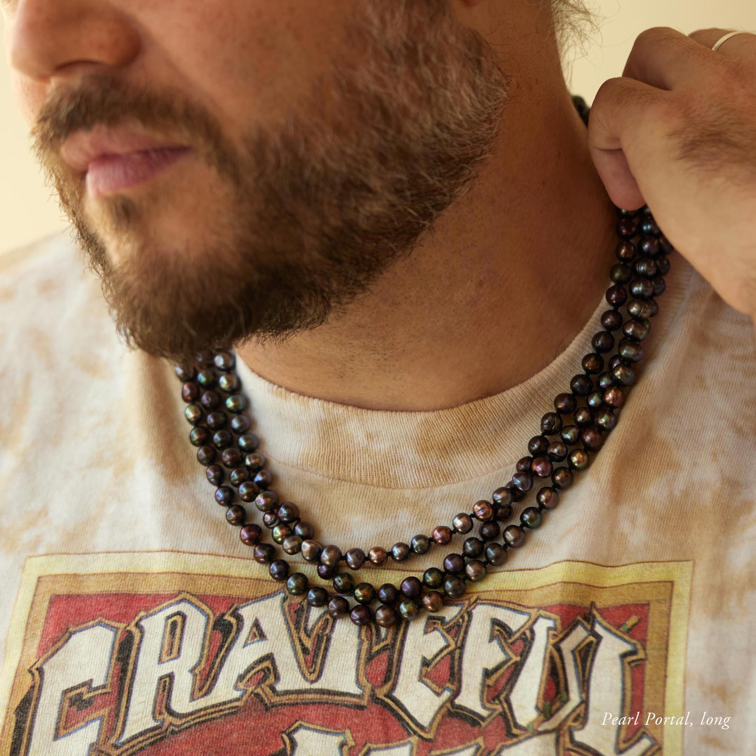 The Pearl Portal Necklace, Midnight - Image 9