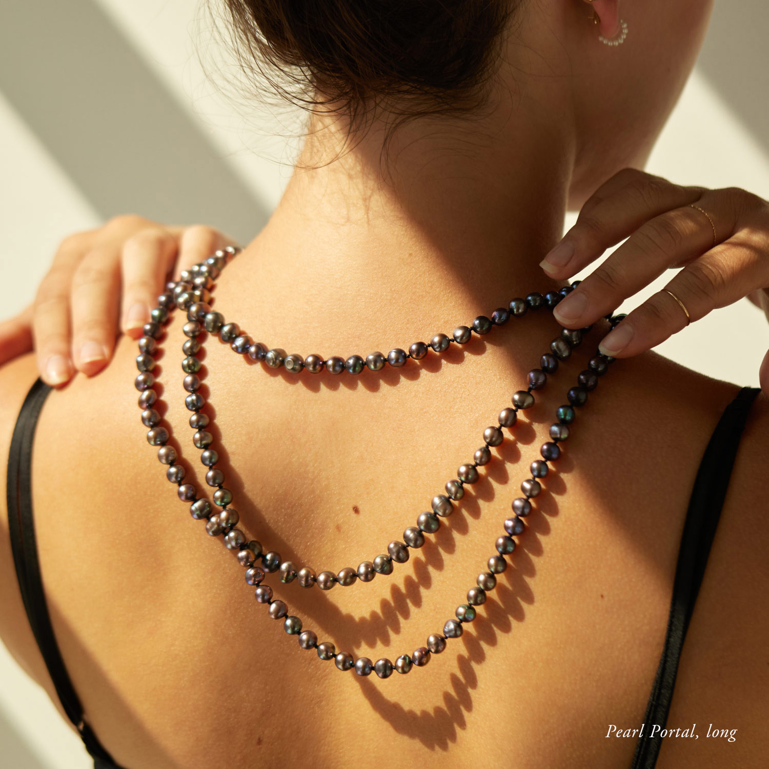 The Pearl Portal Necklace, Midnight - Image 8