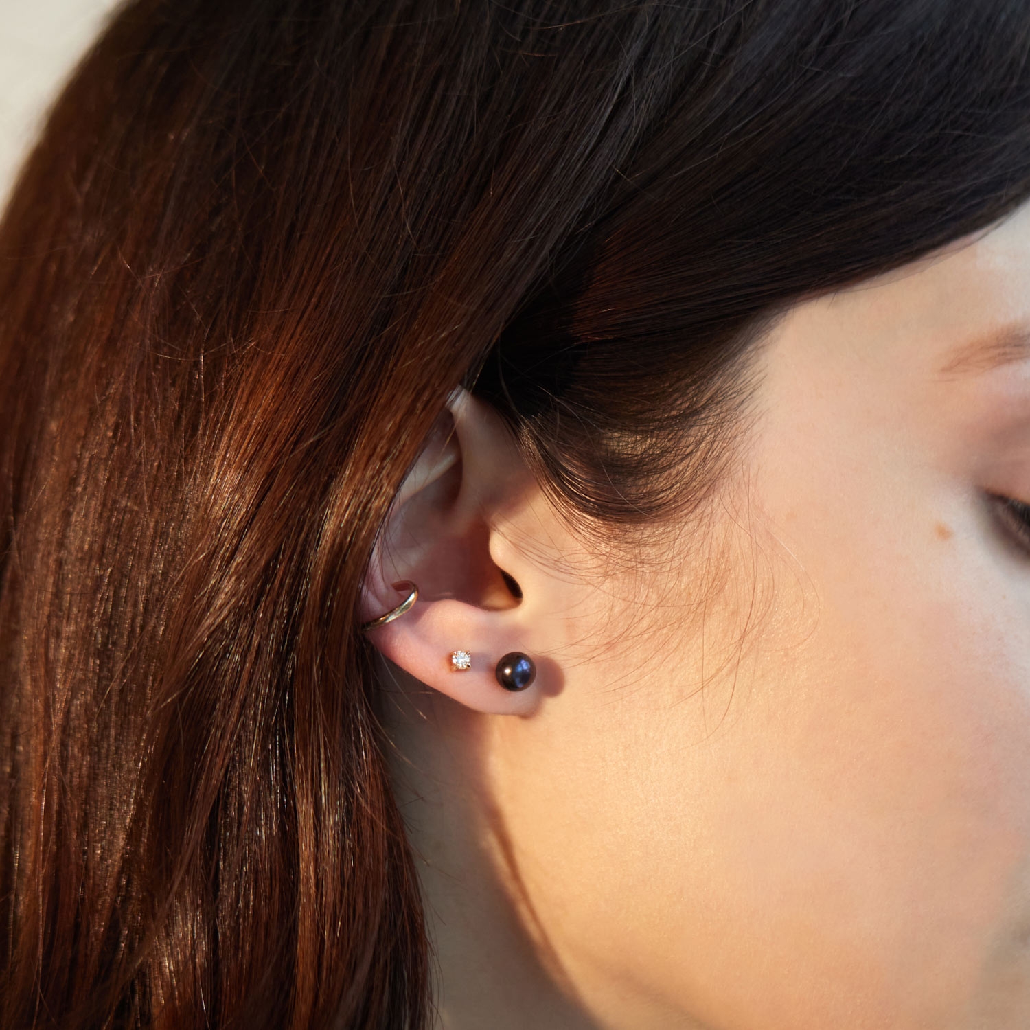Black & White Pearl Stud (single) - Image 6