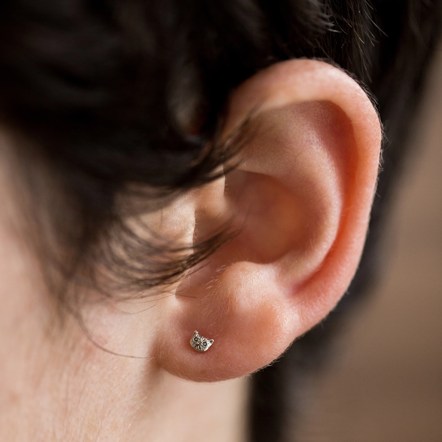 Alternative view of Itty Bitty Kitty Stud, Silver (single)