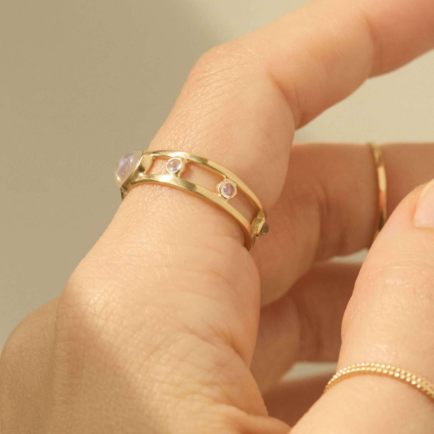 Via III Moonstone Ring - Image 9
