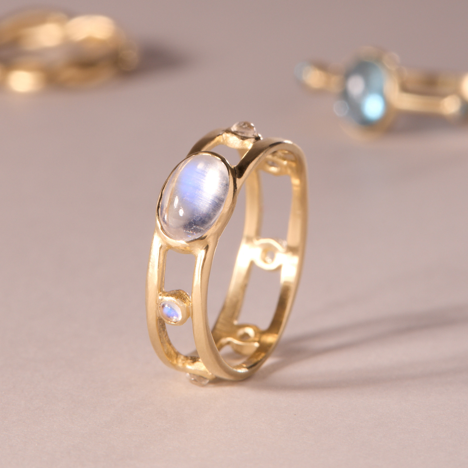Via III Moonstone Ring - Image 11