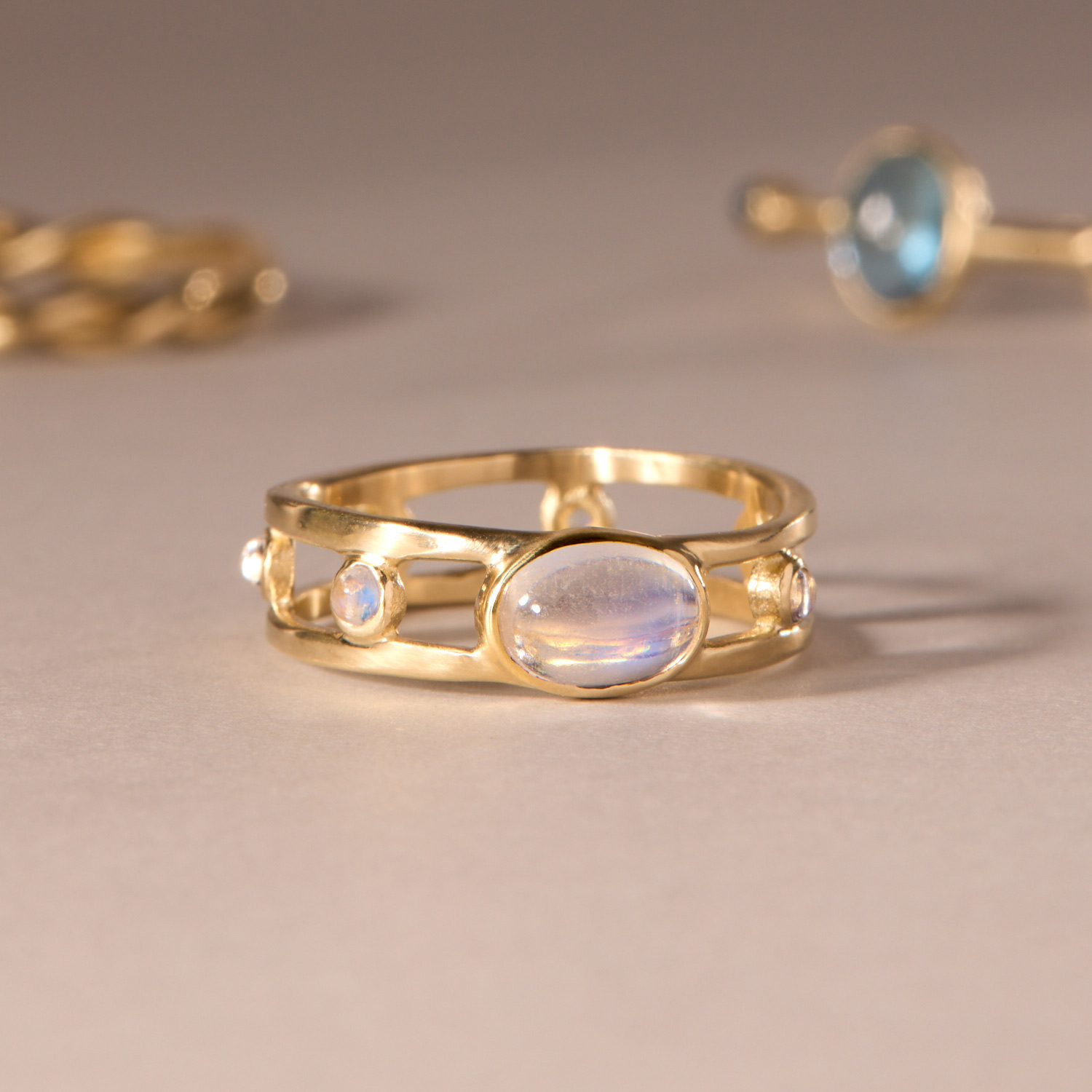 Via III Moonstone Ring - Image 10