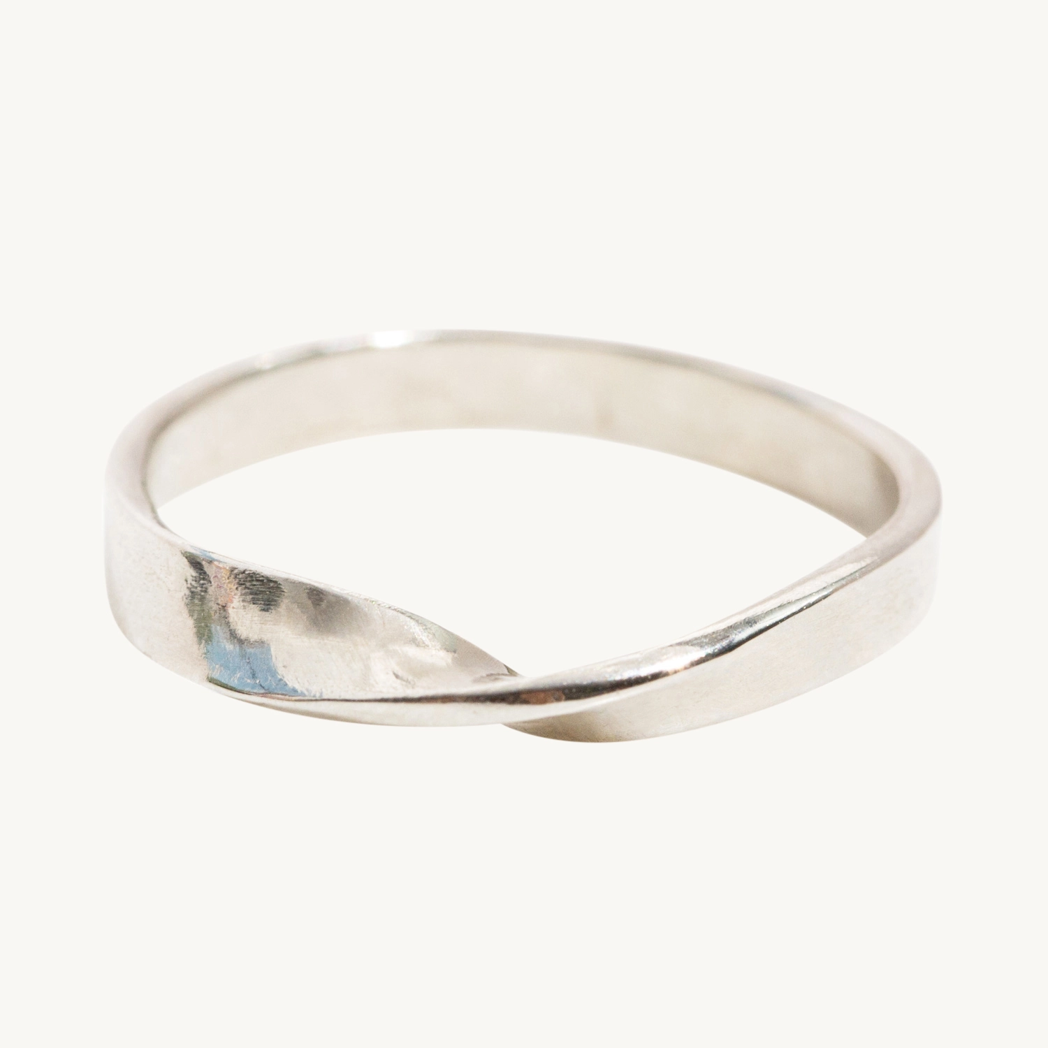 Wide Twisted Eternal Ring - Image 9
