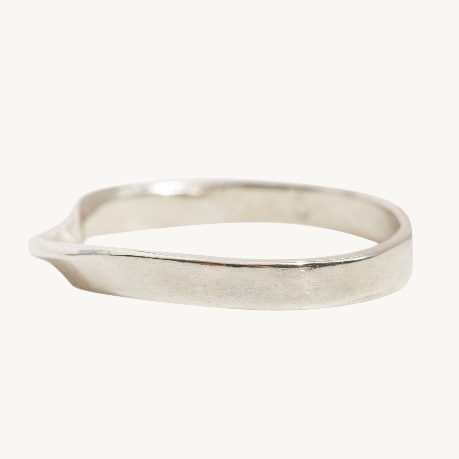 Wide Twisted Eternal Ring - Image 11