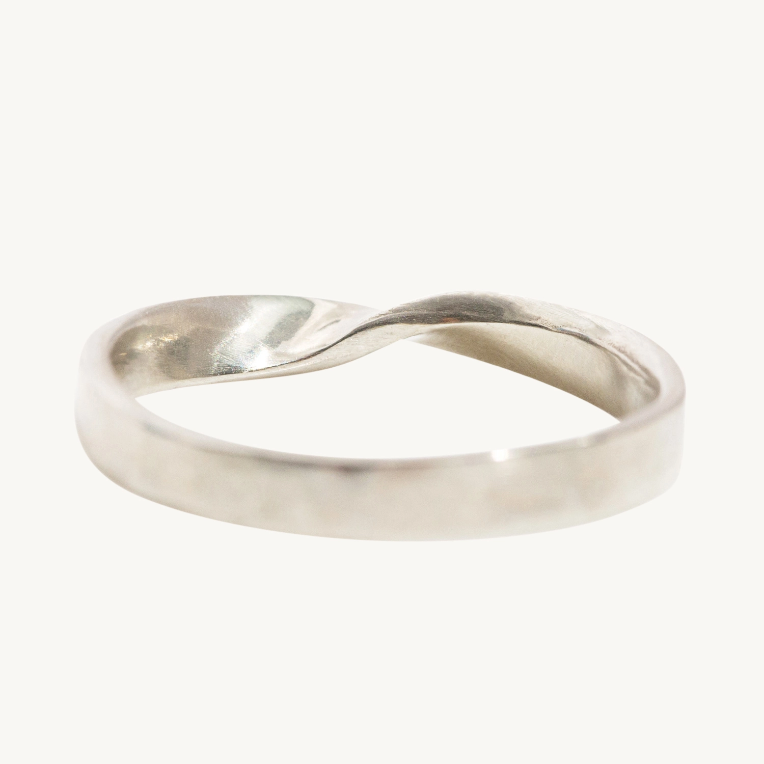 Wide Twisted Eternal Ring - Image 10